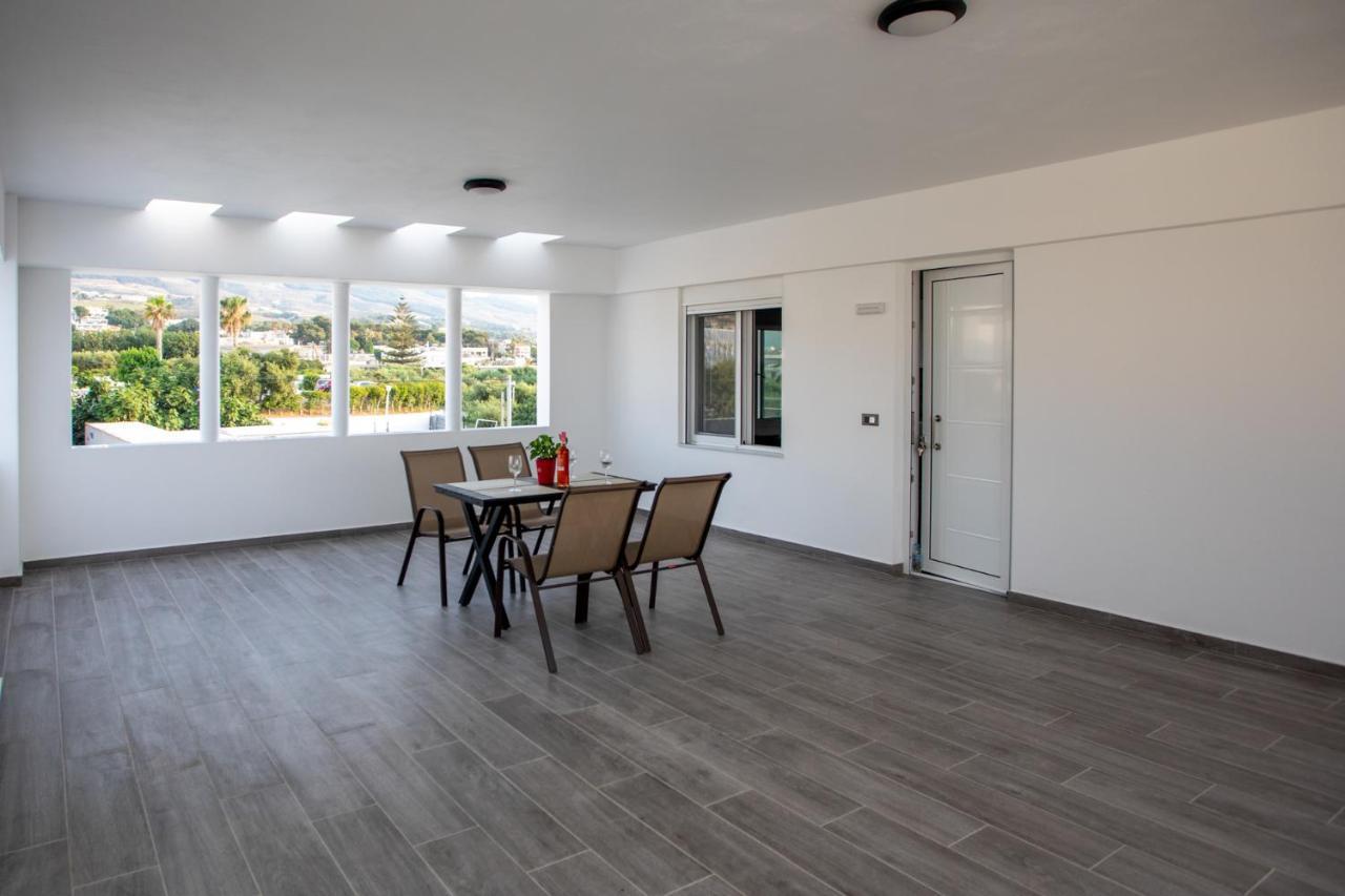 On The Breeze 1 Apartment Kos Town Ngoại thất bức ảnh